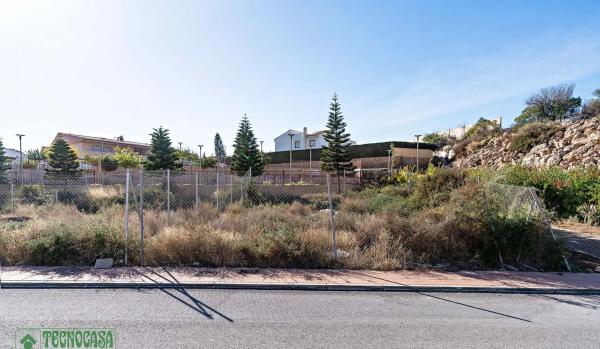 Terreno en calle el Azor s/n