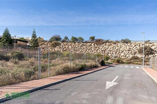 Terreno en calle el Azor s/n