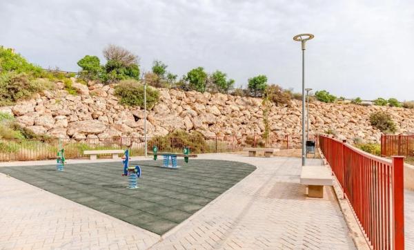 Terreno en calle el Azor