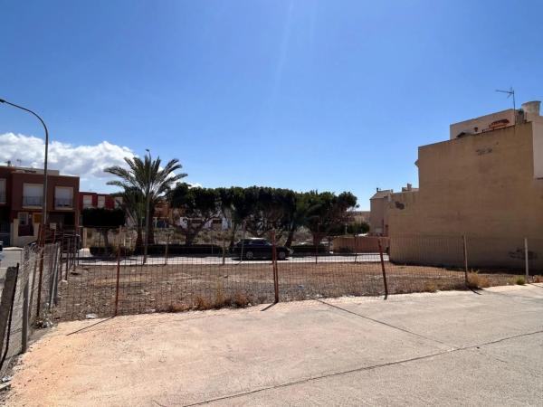 Terreno en calle Ceres, 3