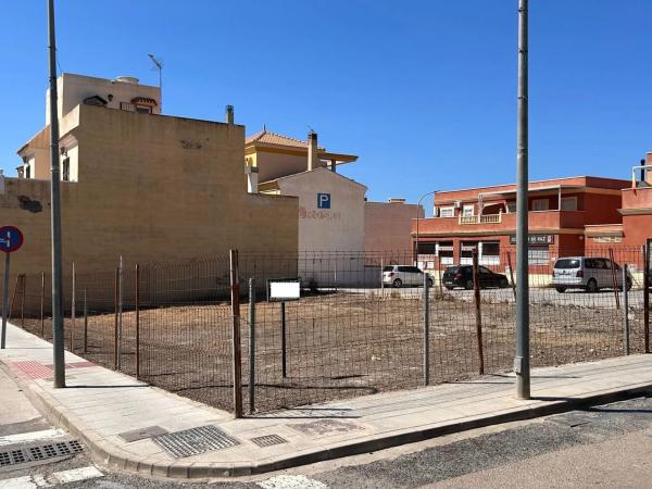 Terreno en calle Ceres, 3