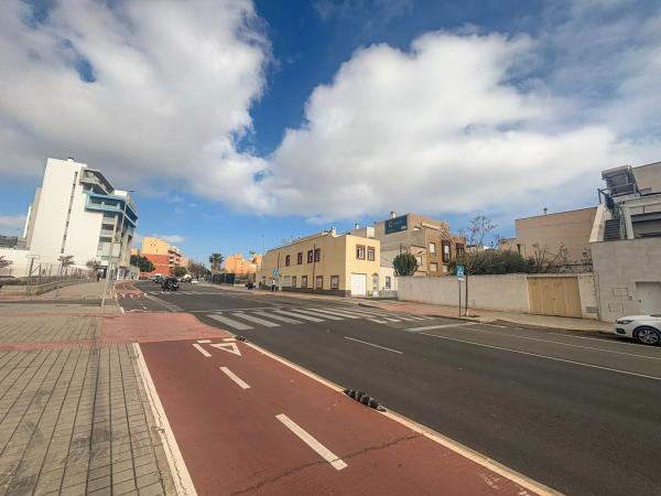 Terreno en calle Italia, 14