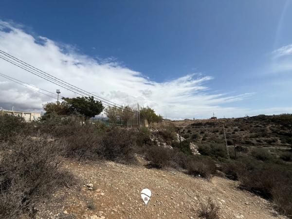 Terreno en calle la Paz, 33