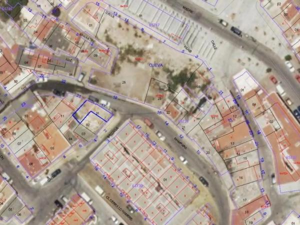 Terreno en calle Mamparra