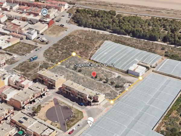 Terreno en calle Lavadero, 57