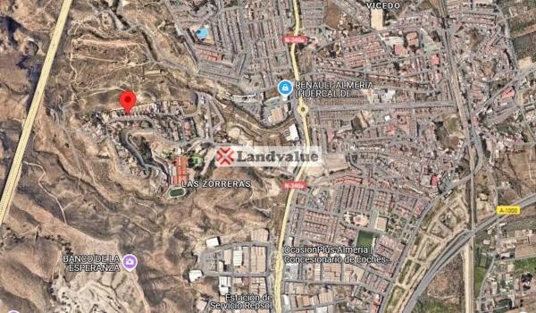 Terreno en calle Capileira s/n