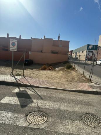 Terreno en calle Pascal, 17