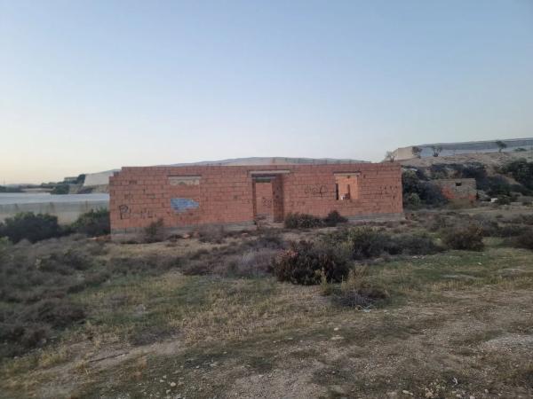 Terreno en carretera la Juaida s/n