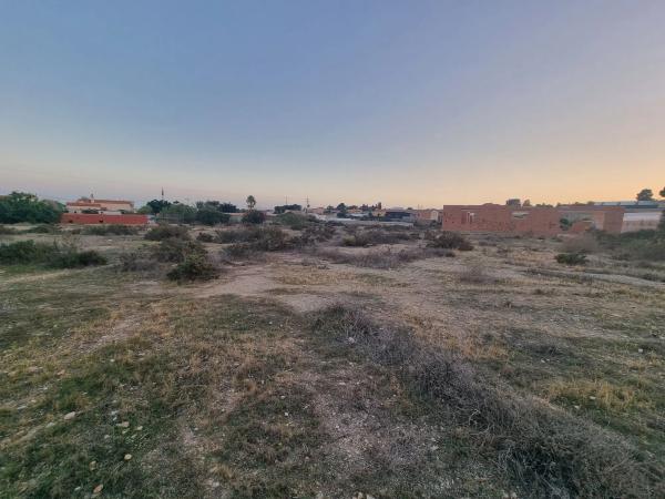 Terreno en carretera la Juaida s/n