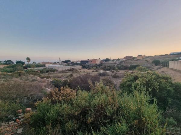 Terreno en carretera la Juaida s/n