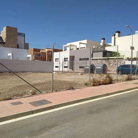 Terreno en calle Universo, 18