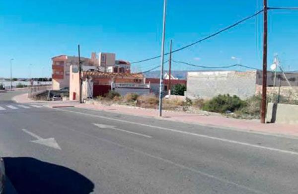 Terreno en calle Cabrera, 34