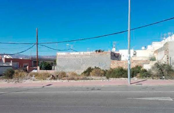 Terreno en calle Cabrera, 34