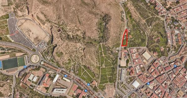 Terreno en La Molineta, 9