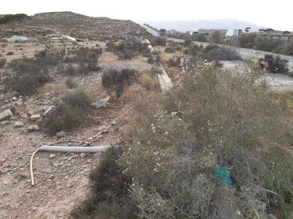 Terreno en calle Regaliz