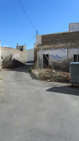 Terreno en calle Hernan Cortes