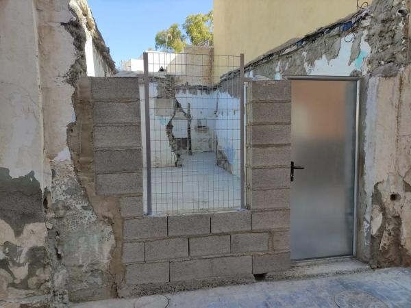 Terreno en calle Julio Verne, 3