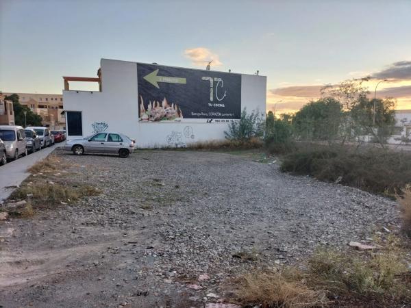 Terreno en calle Euro