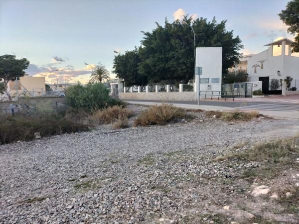 Terreno en calle Euro