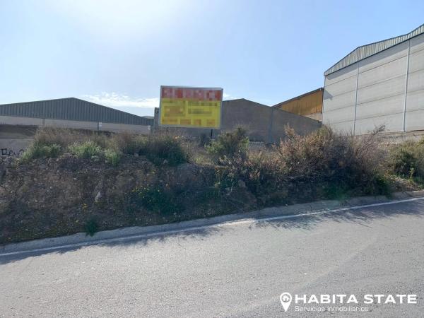 Terreno en calle la Parra