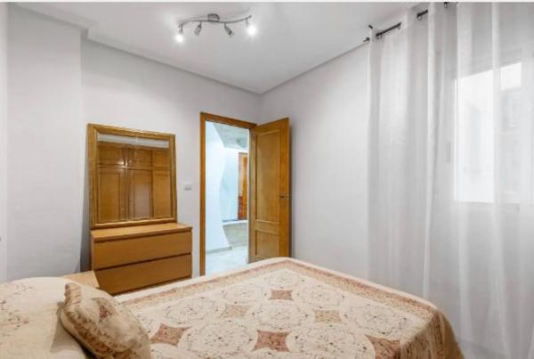 Piso en calle San Policarpo, 89