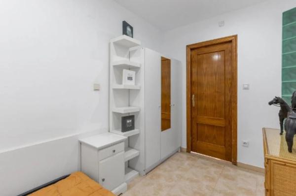 Piso en calle San Policarpo, 89