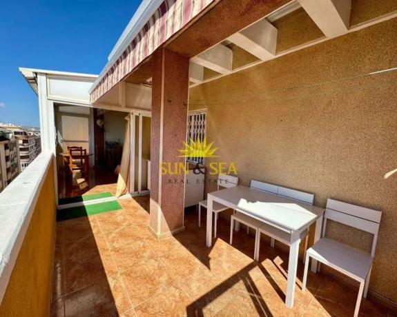 Ático en Barrio Parque de las Naciones