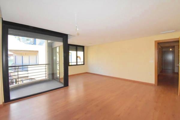 Piso en Barrio Centro - Muelle Pesquero