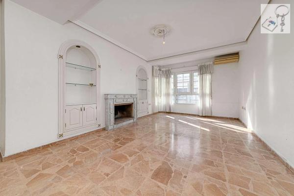 Piso en calle Ramón Gallud