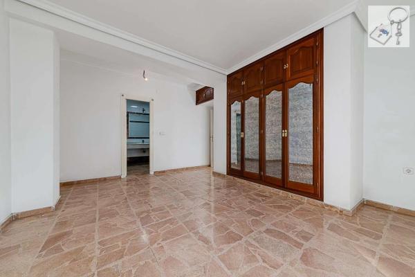 Piso en calle Ramón Gallud