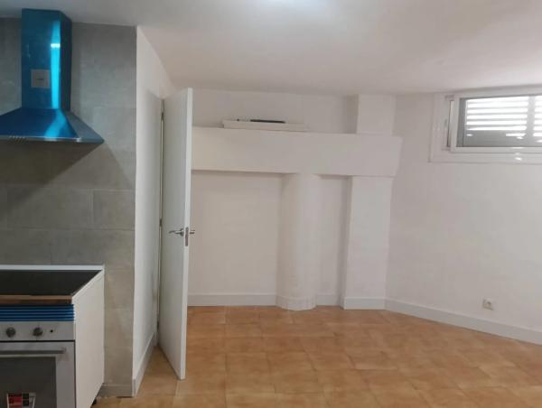 Estudio en calle Valencia, 1