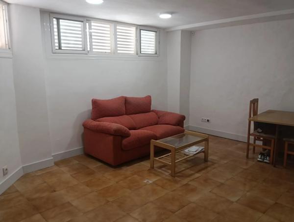 Estudio en calle Valencia, 1