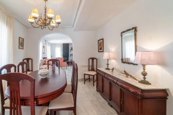 Chalet en calle Mimosas