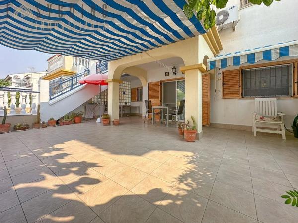 Piso en Урбанисасьон Альбентоса II