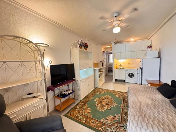 Estudio en avenida Robleda, 11