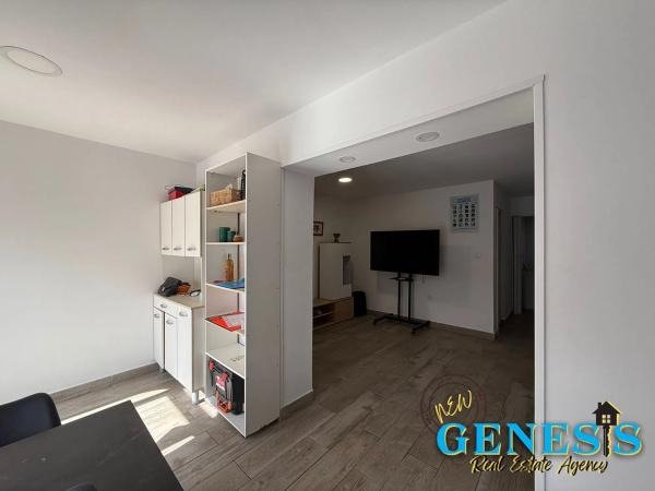 Chalet adosado en calle Saeta, 52