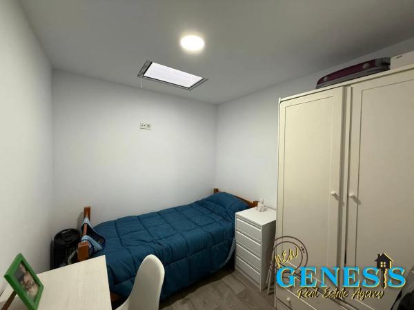 Chalet adosado en calle Saeta, 52