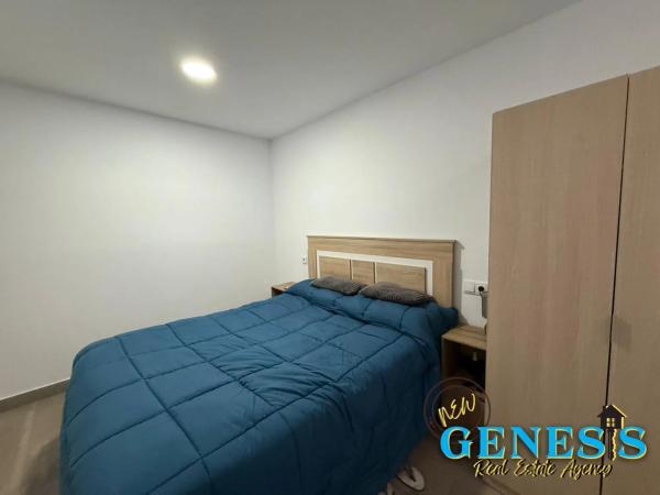 Chalet adosado en calle Saeta, 52