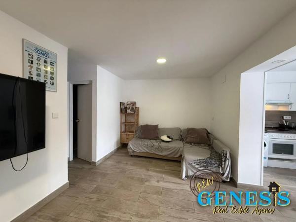 Chalet adosado en calle Saeta, 52