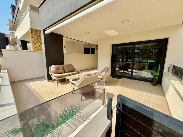 Casa independiente en avenida de Denia