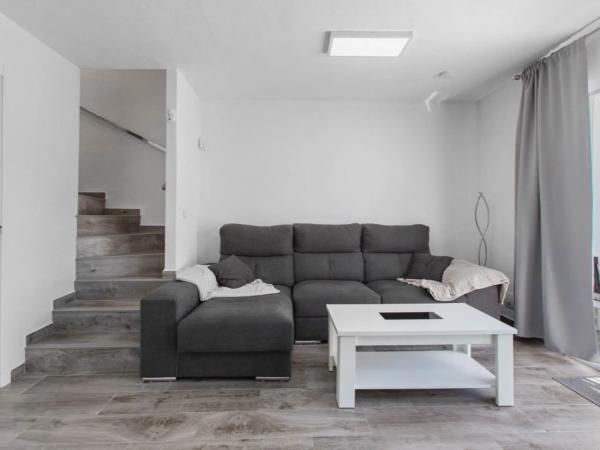 Dúplex en calle Ruidera, 87