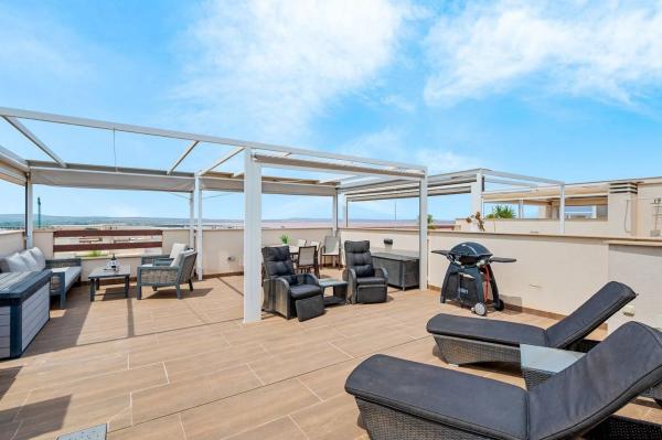 Ático en calle Teulada, 76