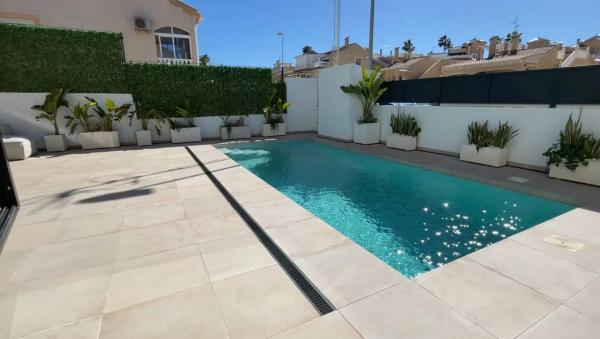 Chalet en Barrio Los Balcones - Los Altos del Edén