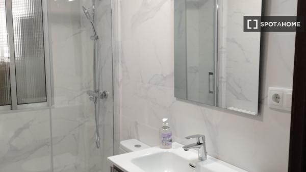 Room shared, Plaza España, Valladolid