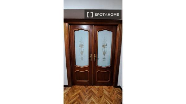 Room shared, Plaza España, Valladolid