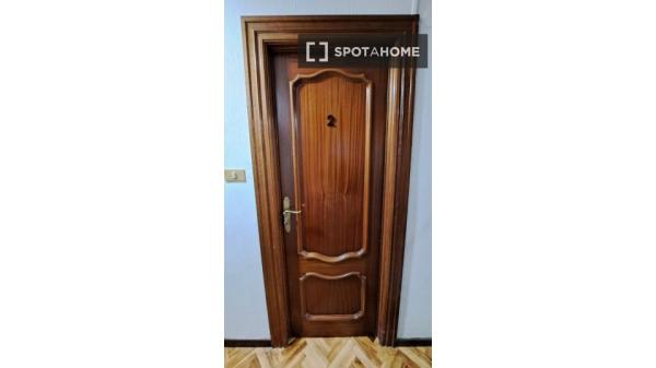 Room shared, Plaza España, Valladolid