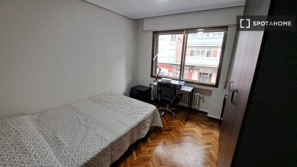 Habitación compartida, Plaza España, Valladolid
