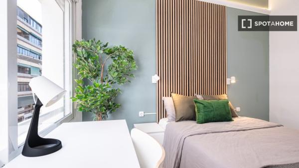 Habitación en piso compartido en alquiler, Alicante