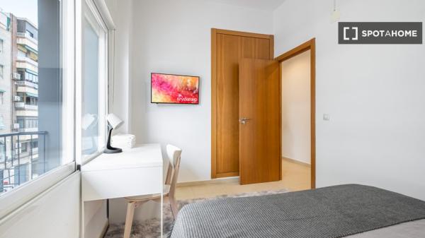 Habitación en piso compartido en alquiler, Alicante