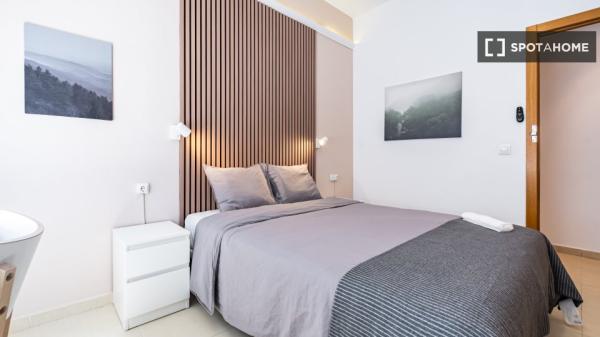 Habitación en piso compartido en alquiler en Alicante